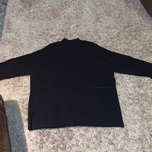 Alfani Sweater size XL crop sleeve